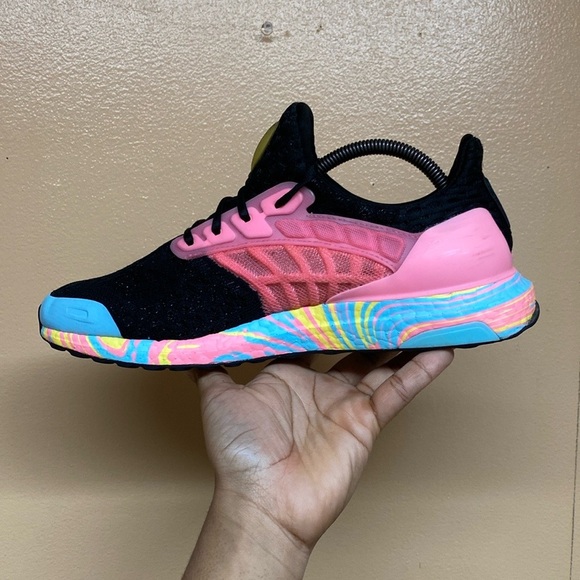 Adidas Ultraboost DNA Climacool “Core Black/Beam Pink/Beam Yellow” GV8758 - Picture 7 of 16